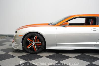 2011 Chevrolet Camaro 2SS Custom