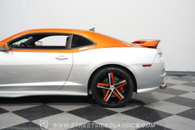 2011 Chevrolet Camaro 2SS Custom