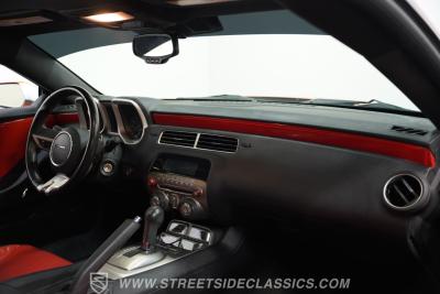 2011 Chevrolet Camaro 2SS Custom