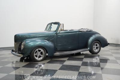 1940 Ford Deluxe Convertible