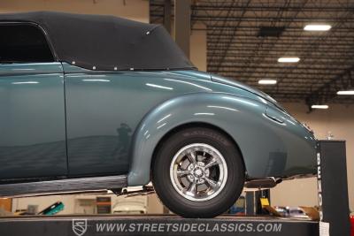 1940 Ford Deluxe Convertible