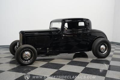 1932 Ford 3-Window Coupe