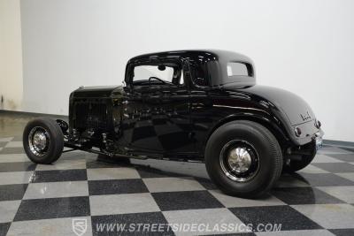 1932 Ford 3-Window Coupe