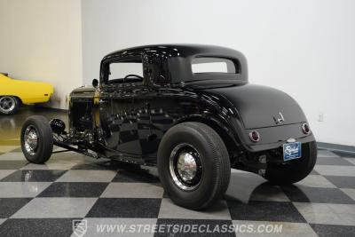 1932 Ford 3-Window Coupe