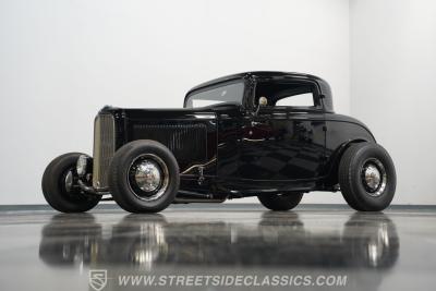 1932 Ford 3-Window Coupe