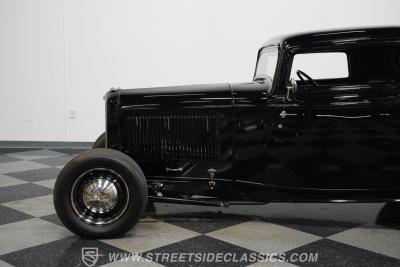 1932 Ford 3-Window Coupe