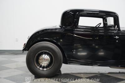 1932 Ford 3-Window Coupe
