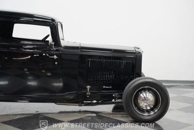 1932 Ford 3-Window Coupe
