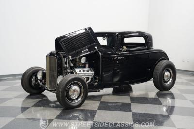 1932 Ford 3-Window Coupe