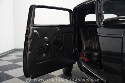 1932 Ford 3-Window Coupe