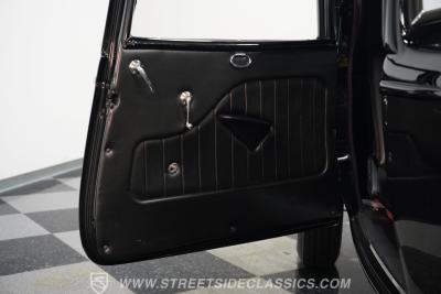 1932 Ford 3-Window Coupe