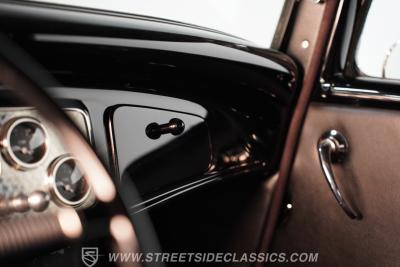 1932 Ford 3-Window Coupe