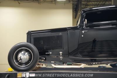 1932 Ford 3-Window Coupe