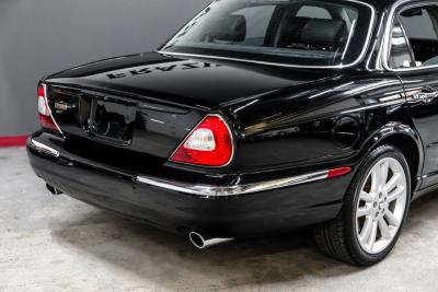 2004 Jaguar XJR SUPERCHARGED V8
