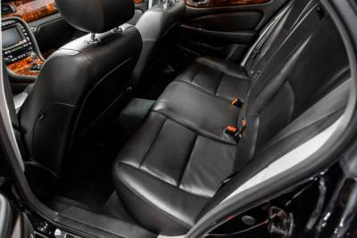 2004 Jaguar XJR SUPERCHARGED V8