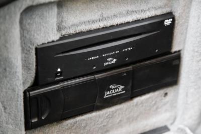 2004 Jaguar XJR SUPERCHARGED V8