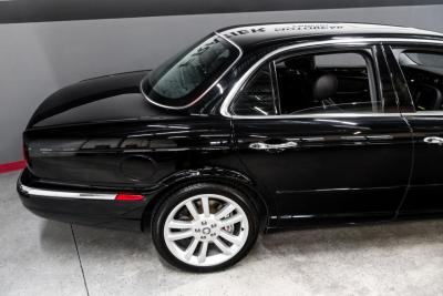 2004 Jaguar XJR SUPERCHARGED V8