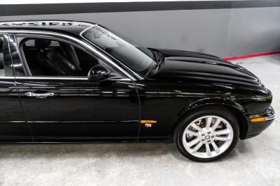 2004 Jaguar XJR SUPERCHARGED V8