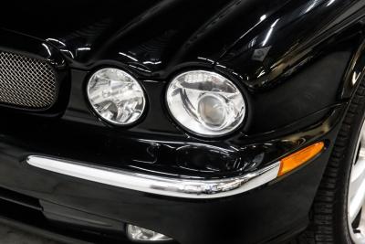 2004 Jaguar XJR SUPERCHARGED V8