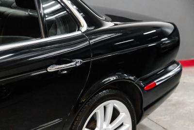 2004 Jaguar XJR SUPERCHARGED V8