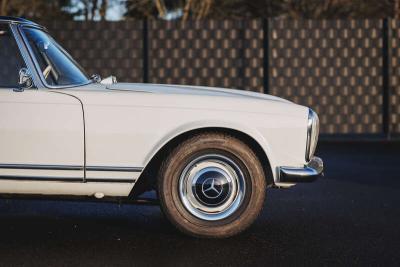 1964 Mercedes - Benz 230 SL PAGODA