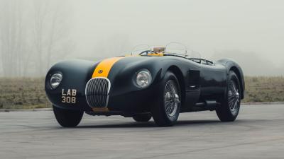 1952 Jaguar C-Type Recreation by Lynx