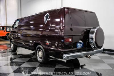 1977 Dodge B200 Tradesman Van