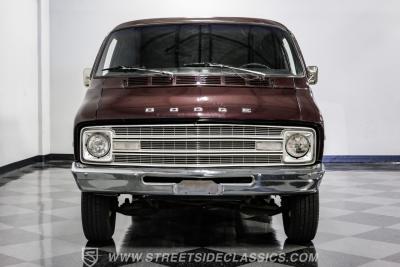 1977 Dodge B200 Tradesman Van