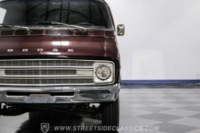 1977 Dodge B200 Tradesman Van
