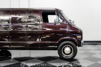 1977 Dodge B200 Tradesman Van