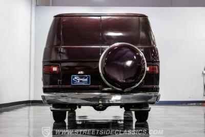 1977 Dodge B200 Tradesman Van