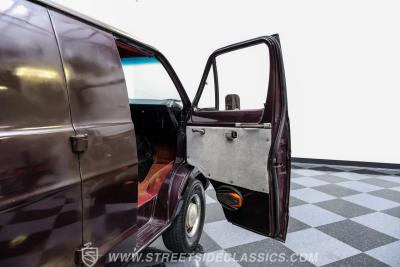 1977 Dodge B200 Tradesman Van