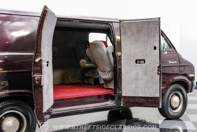 1977 Dodge B200 Tradesman Van