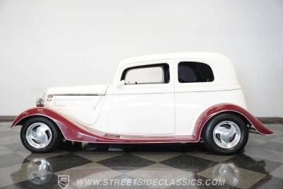 1933 Ford Victoria Restomod