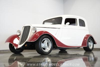 1933 Ford Victoria Restomod