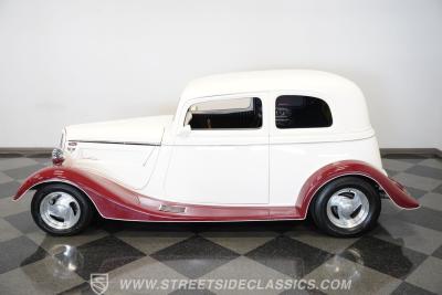 1933 Ford Victoria Restomod