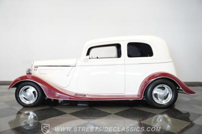 1933 Ford Victoria Restomod