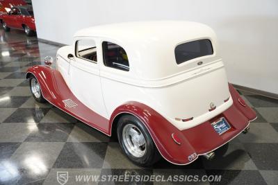 1933 Ford Victoria Restomod