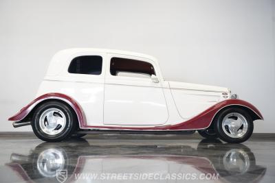 1933 Ford Victoria Restomod