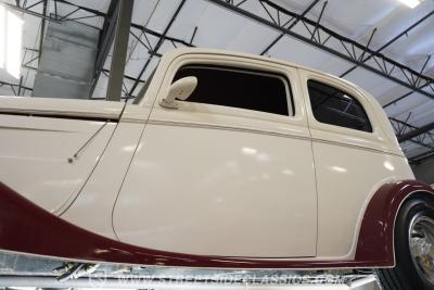 1933 Ford Victoria Restomod