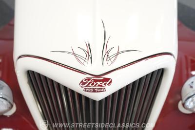 1933 Ford Victoria Restomod