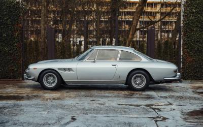 1966 Ferrari 330 GT 2+2 Series II