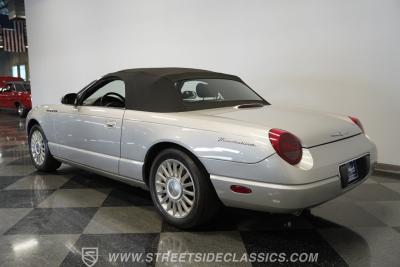 2004 Ford Thunderbird