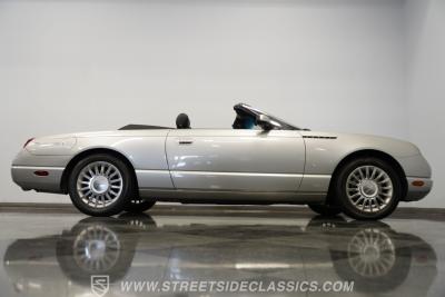 2004 Ford Thunderbird