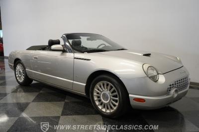 2004 Ford Thunderbird