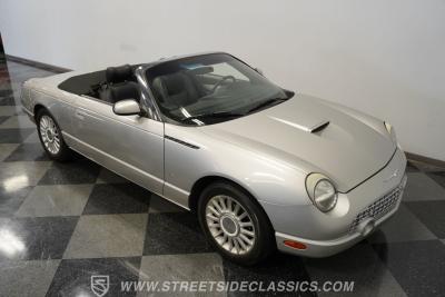 2004 Ford Thunderbird