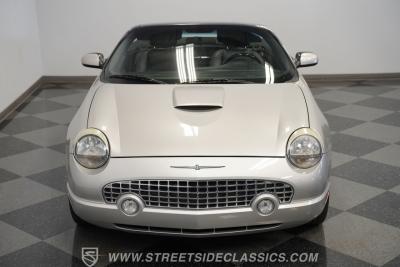 2004 Ford Thunderbird
