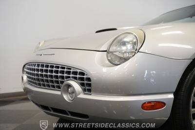 2004 Ford Thunderbird