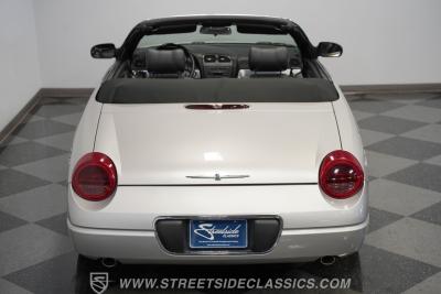 2004 Ford Thunderbird