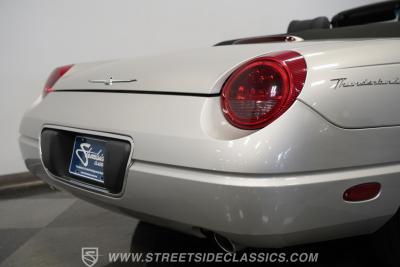 2004 Ford Thunderbird